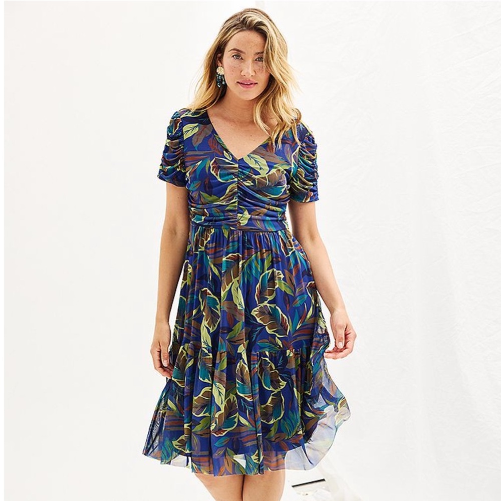 Nicole Miller Short Sleeved V-Neck Knit Mesh Leaves Dress